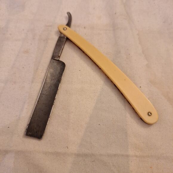LEE MFG Co. Chicago 'LEADER' Vintage Straight Razor - Picture 2 of 4